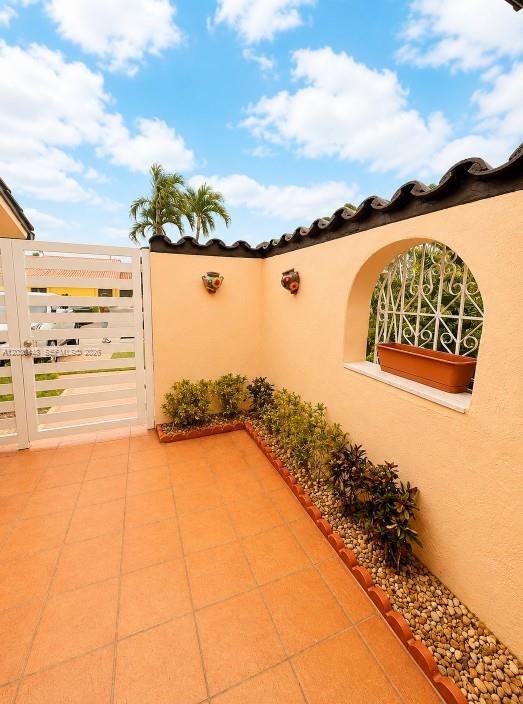 9013 Southwest 8th Terrace Miami, FL 33174 - Photo 5 of 28