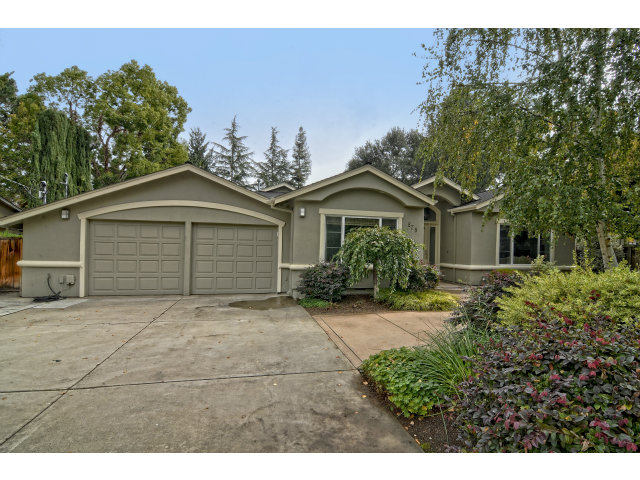 875 Riverside Drive Los Altos, CA 94024 - Photo 23 of 23 a front view of a house with a garden