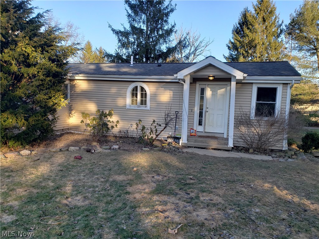 13881 Chardon-Windsor Road Chardon, OH 44024 - Photo 27 of 34 Gallery Image 27