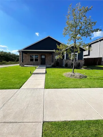 $2,295 | 4432 Lassen Trail, Forney, TX 75126