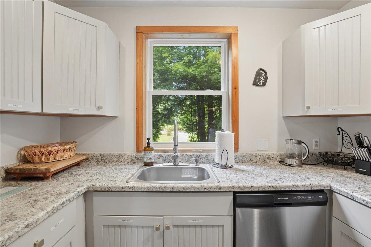 29 Northpointe Road Thornton, NH 03285 - Photo 3 of 53 Gallery Image 3