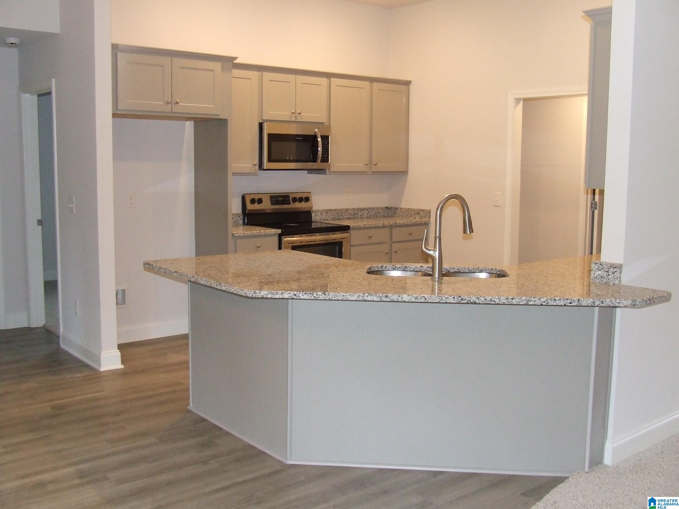306 Tupelo Trail Alabaster, AL 35007 - Photo 14 of 36 Gallery Image 14
