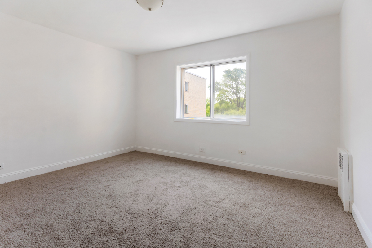5251 Galitz Street, Unit 311 Skokie, IL 60077 - Photo 13 of 16 Gallery Image 13