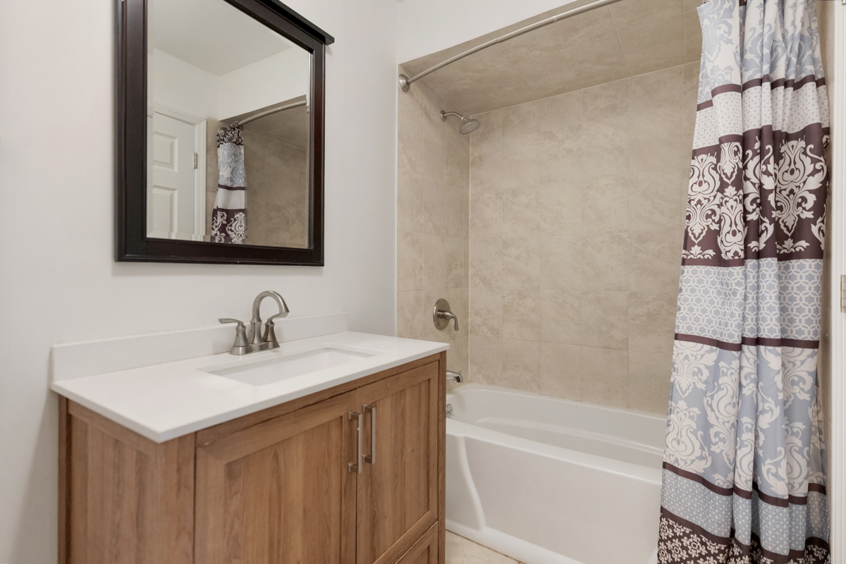 5251 Galitz Street, Unit 311 Skokie, IL 60077 - Photo 14 of 16 Gallery Image 14