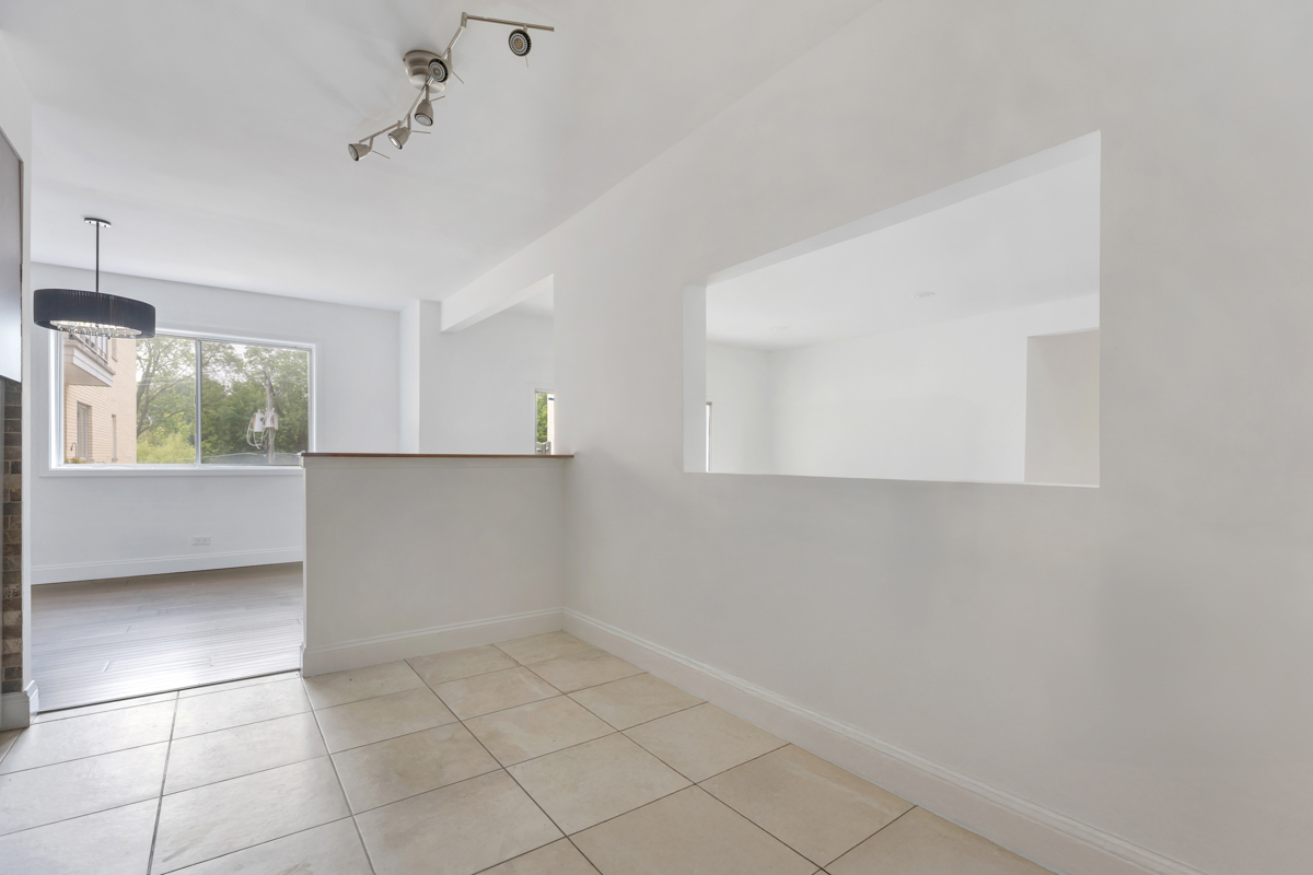 5251 Galitz Street, Unit 311 Skokie, IL 60077 - Photo 6 of 16 Gallery Image 6