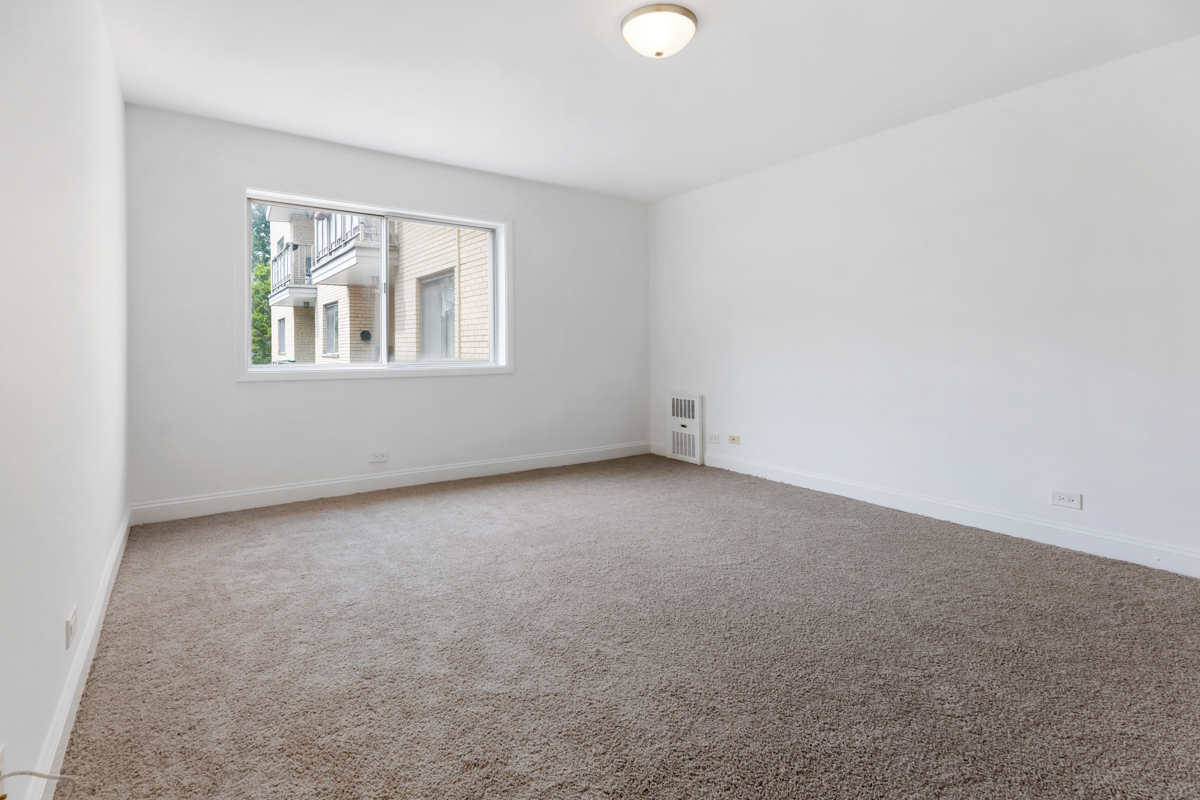 5251 Galitz Street, Unit 311 Skokie, IL 60077 - Photo 8 of 16 Gallery Image 8