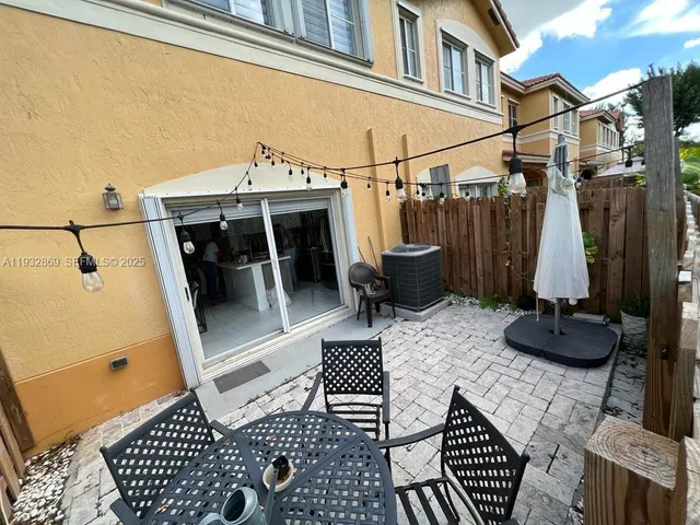 $3,500 | 8330 Northwest 107th Place, Unit 721, Doral, FL 33178