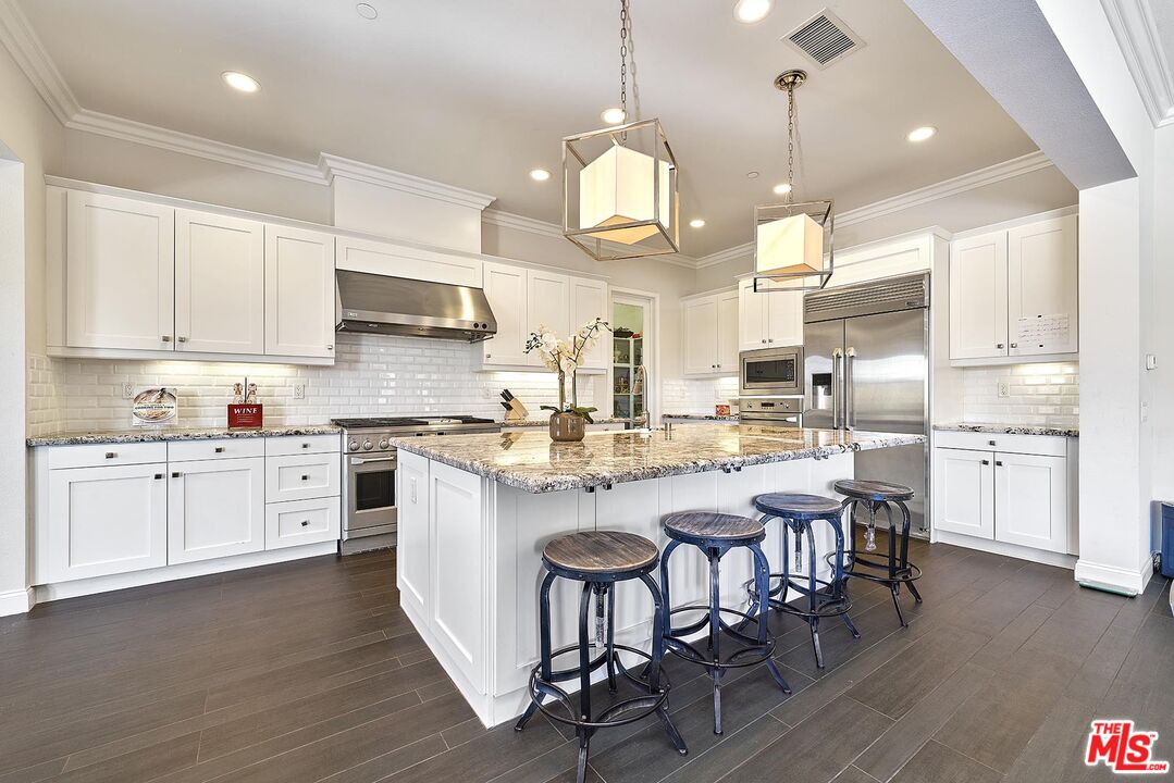 24950 Old Stone Way Stevenson Ranch, CA 91381 - Photo 26 of 59