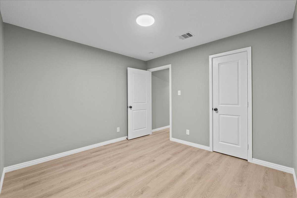 123 Lake Road La Marque, TX 77568 - Photo 19 of 31 Bedroom 2