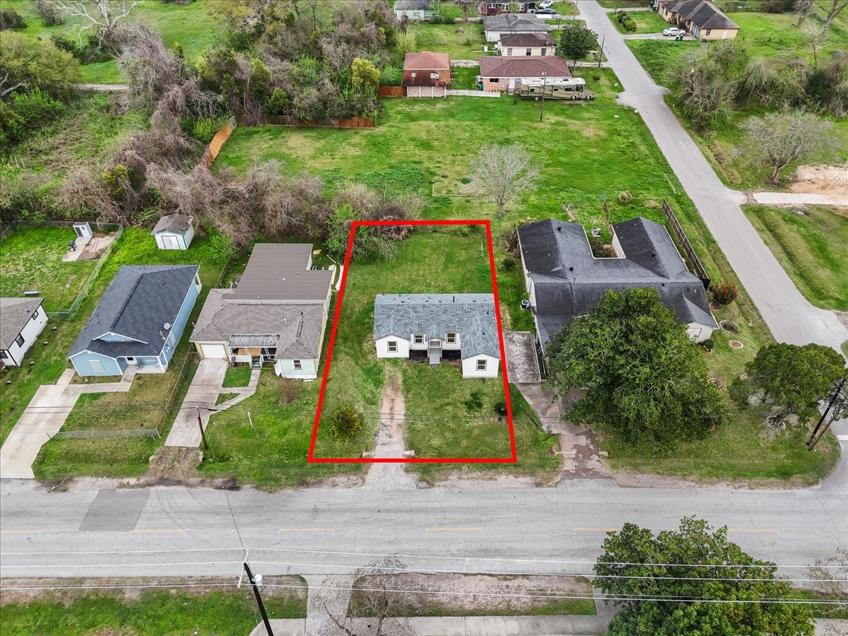 123 Lake Road La Marque, TX 77568 - Photo 28 of 31