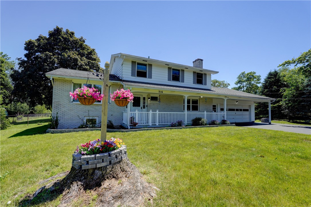 316 Webster Road Webster, NY 14580 - Photo 2 of 41