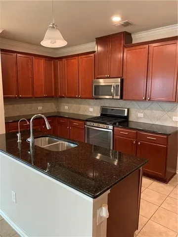 $2,400 | 6124 Mantalcino Drive, Round Rock, TX 78665