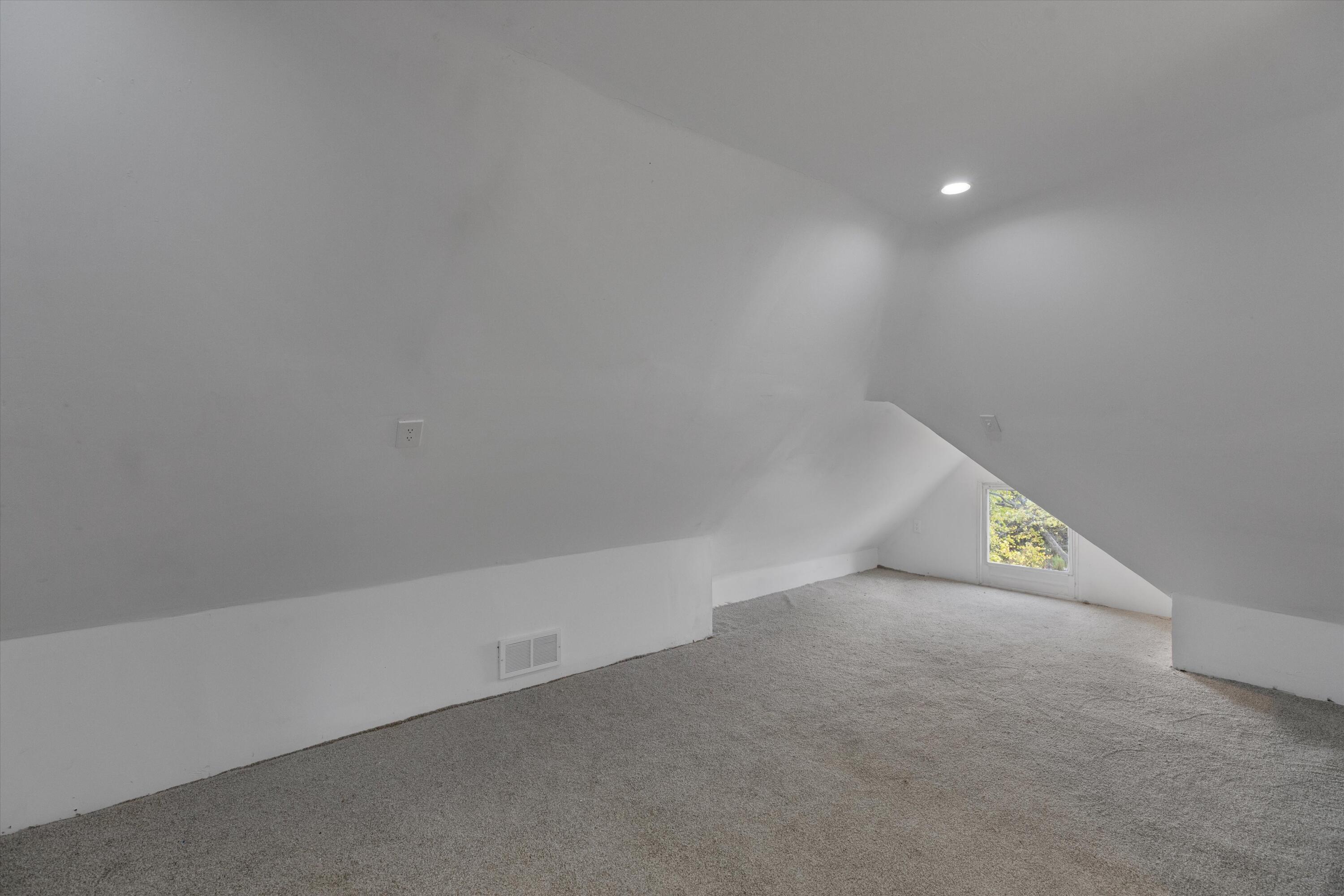 5999 Fischer Street Detroit, MI 48213 - Photo 17 of 33 32-5999 Fischer St 0030