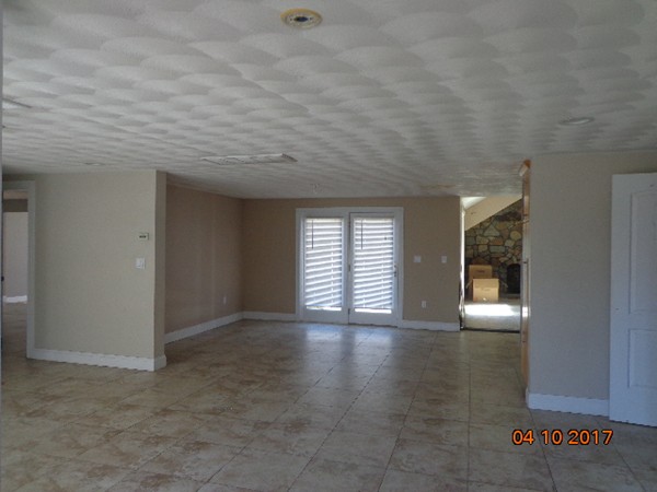 42 Cabot Road Danvers, MA 01923 - Photo 3 of 30 Gallery Image 3