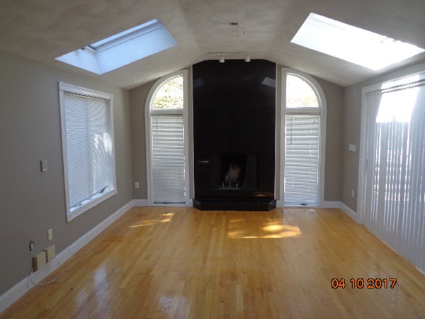 42 Cabot Road Danvers, MA 01923 - Photo 10 of 30 Gallery Image 10