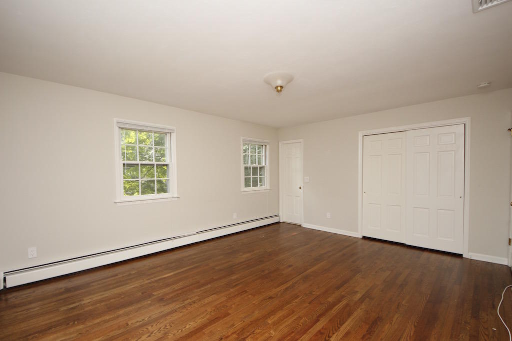 31 Holly Road New Canaan, CT 06840 - Photo 14 of 26 MBR 2
