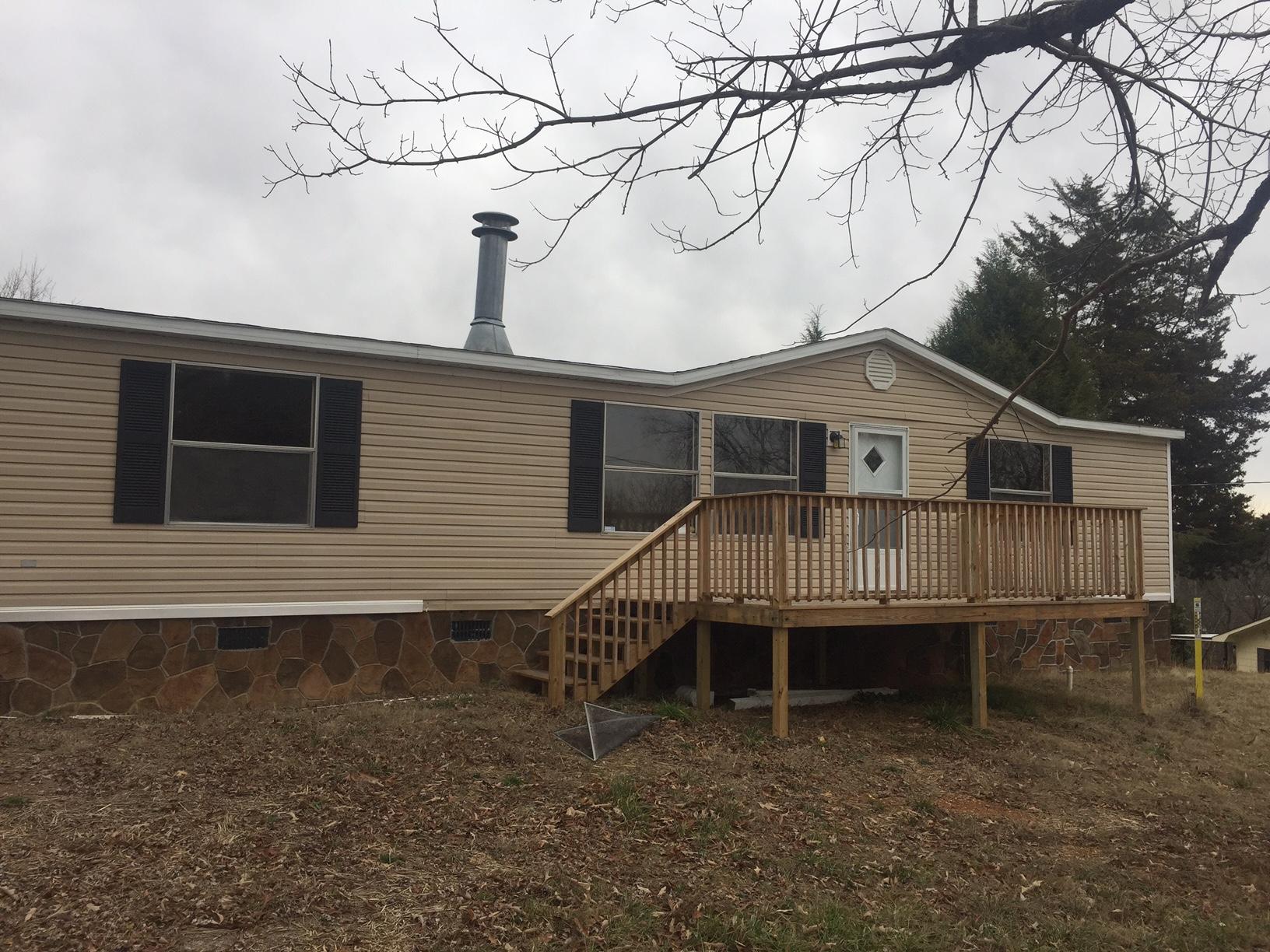 150 Shaw Road Clinton, TN 37716 - Photo 1 of 10 IMG_4476