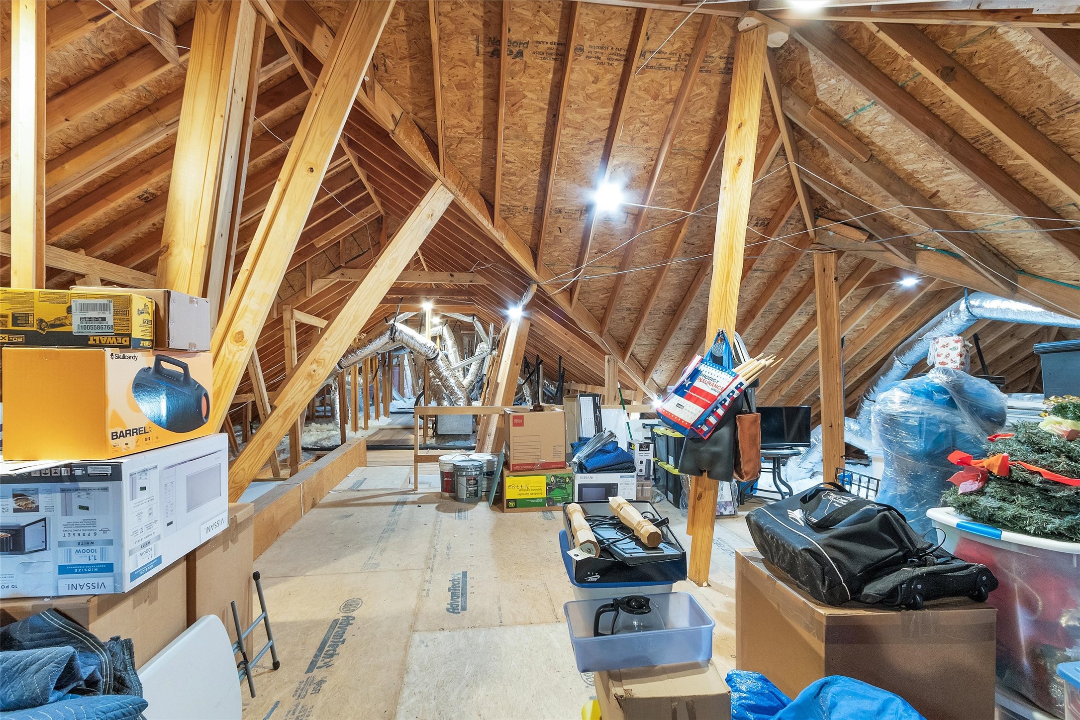 264 Grey Feather Road Huntsville, TX 77340 - Photo 29 of 31 Large walk in attic with significant storage or future expansion potential.