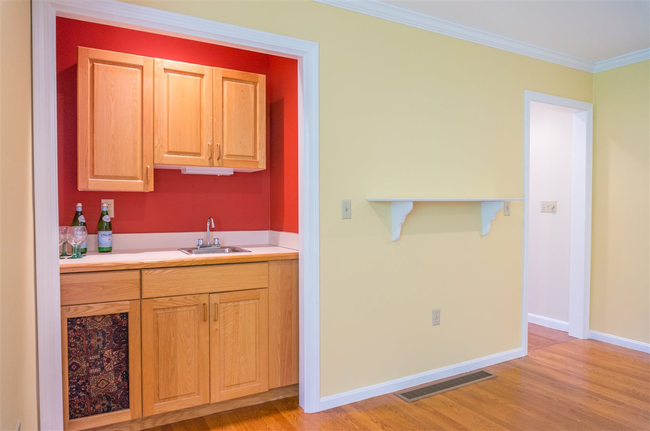 2 Dalkeith Road Hollis, NH 03049 - Photo 12 of 40