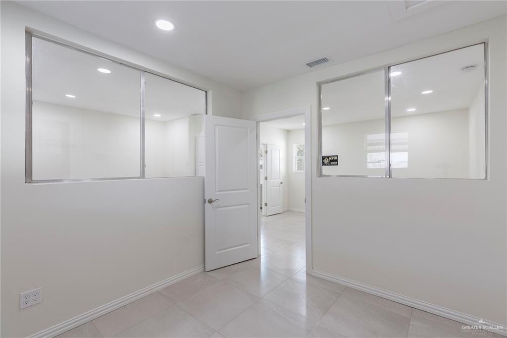 10701 North Ware Road McAllen, TX 78504 - Photo 20 of 25 Gallery Image 20