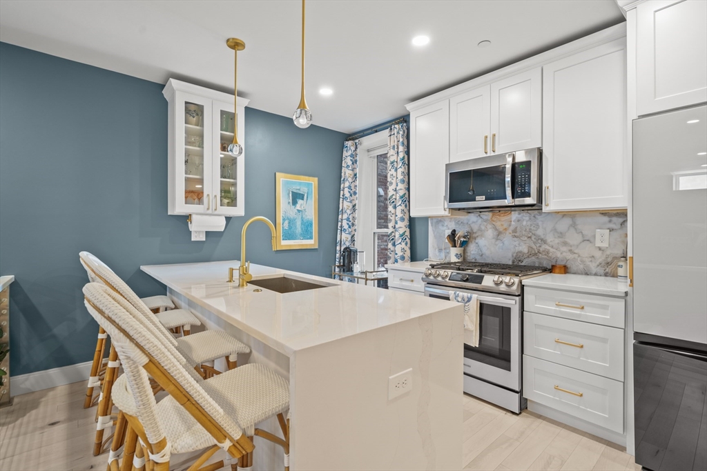 340 Meridian Street, Unit 1 Boston, MA 02128 - Photo 6 of 17