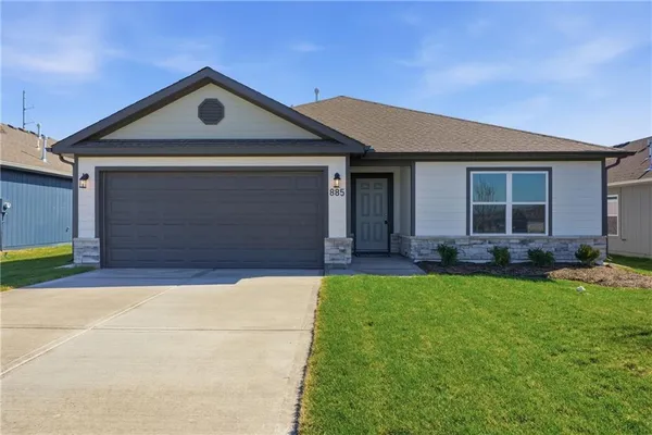 $331,815 | 20217 West 194th Terrace, Spring Hill, KS 66083
