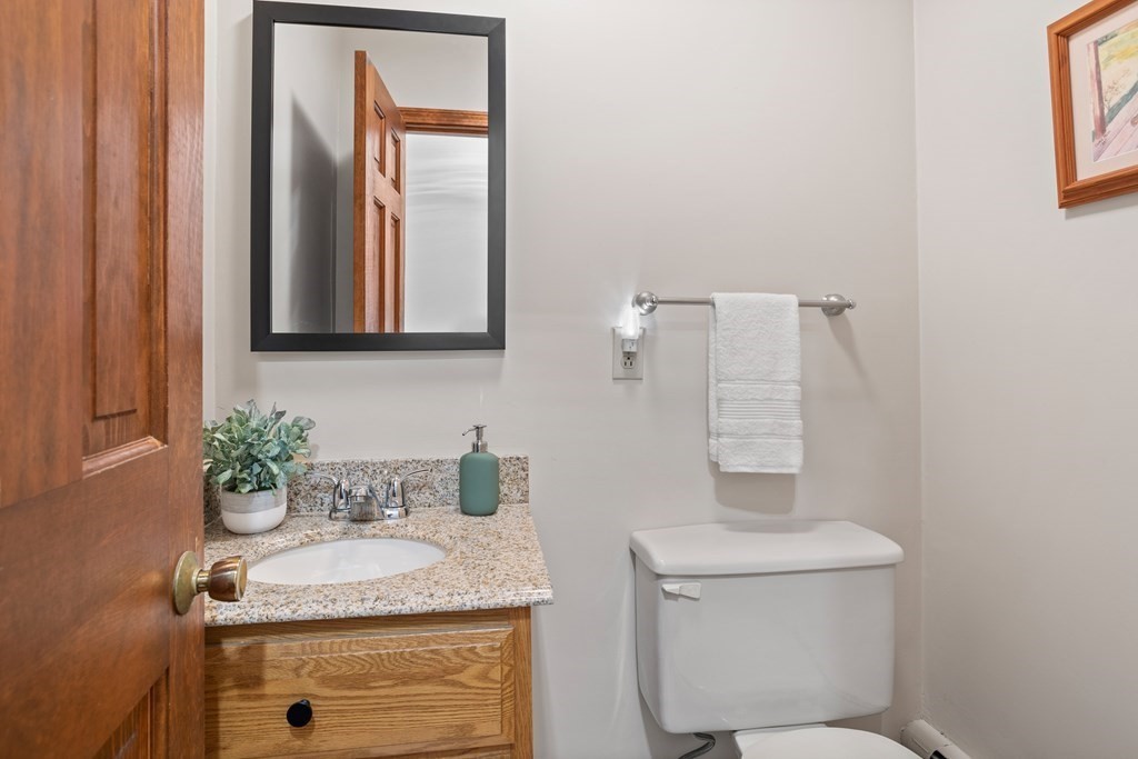 21 Green Road Bolton, MA 01740 - Photo 19 of 38