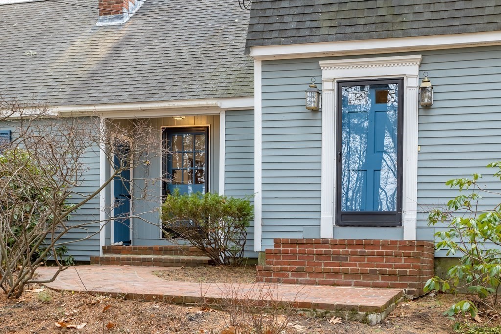 21 Green Road Bolton, MA 01740 - Photo 3 of 38