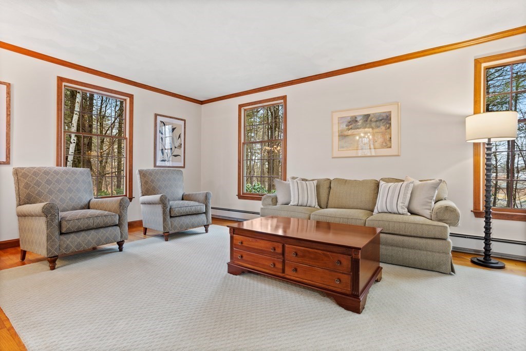 21 Green Road Bolton, MA 01740 - Photo 7 of 38