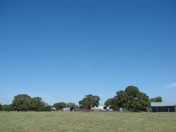 $1,080,000 | 34 Denton Road, Gordonville, TX 76245