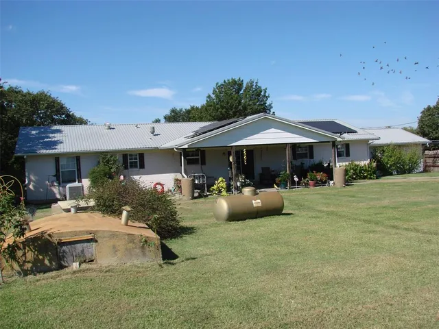 $1,130,000 | 34 Denton Road, Gordonville, TX 76245