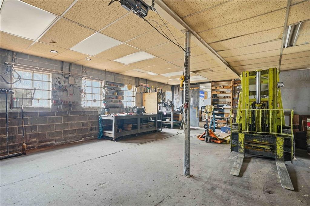 520 Waleska Road Canton, GA 30114 - Photo 14 of 33 a view of a room with gym equipment