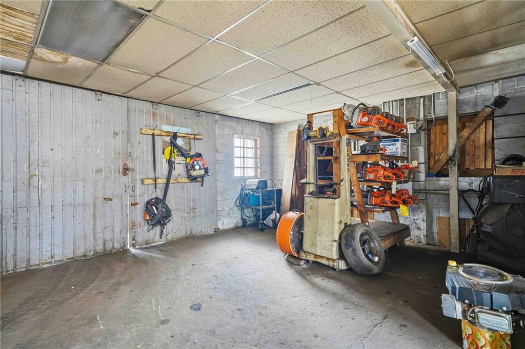 520 Waleska Road Canton, GA 30114 - Photo 16 of 33 a view of car garage