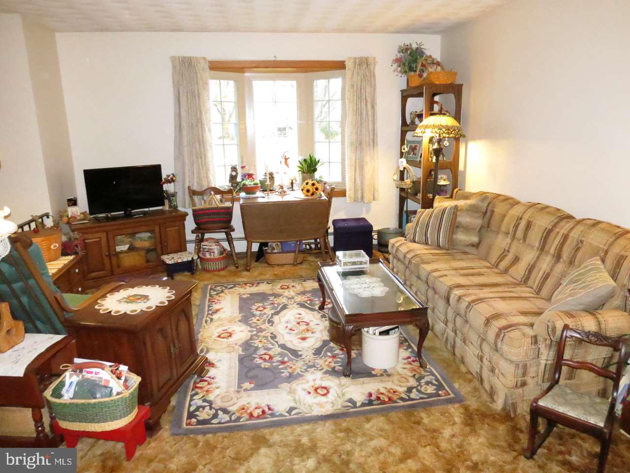 2475 Log Cabin Road York, PA 17408 - Photo 10 of 33