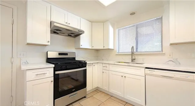 $2,300 | 10707 White, Adelanto, CA 92301