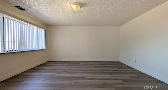 $2,300 | 10707 White, Adelanto, CA 92301