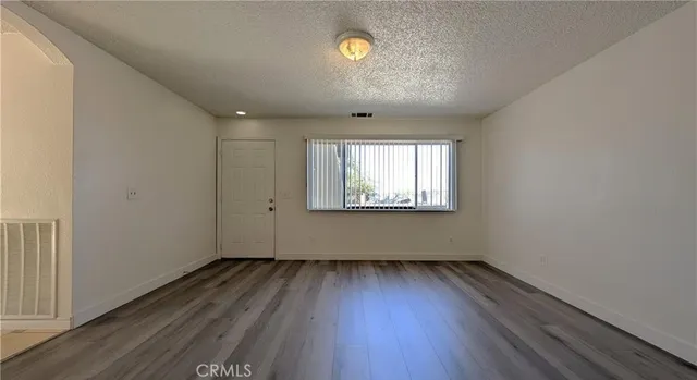 $2,300 | 10707 White, Adelanto, CA 92301