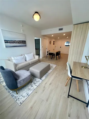 $2,800 | 225 North Miami Avenue, Unit 3104, Miami, FL 33128