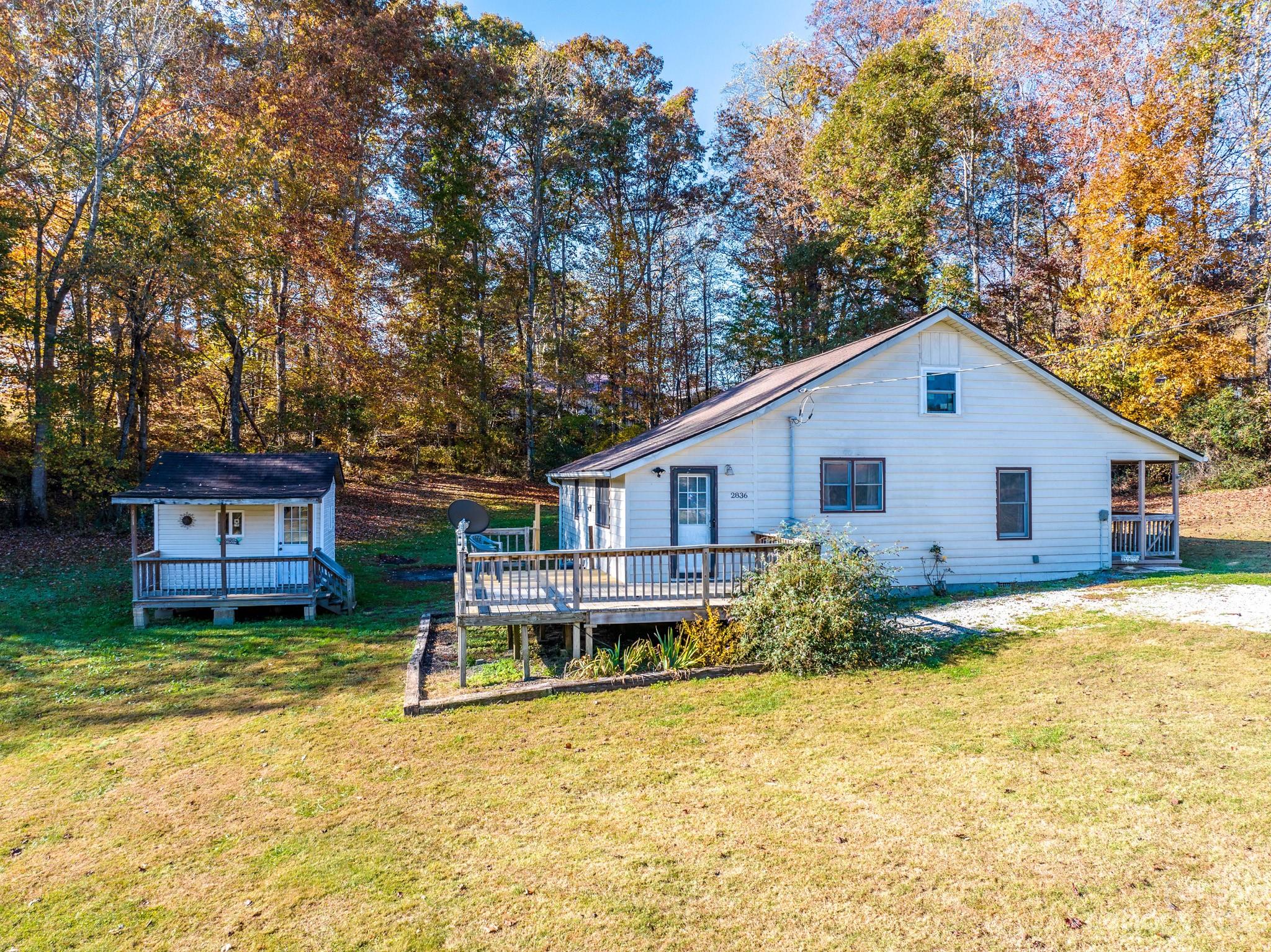2836 Mud Cut Road Marion, NC 28752 - Photo 3 of 24 Gallery Image 3
