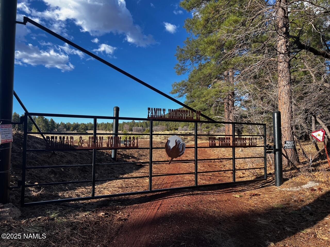 475 North Double A Ranch Road Williams, AZ 86046 - Photo 2 of 18 a view of a backyard