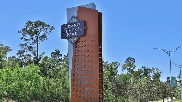 $599,900 | 522 Black Creek Trail, Conroe, TX 77304