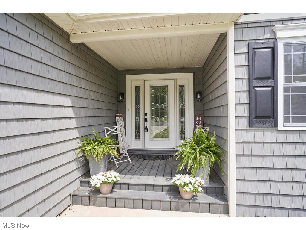 25901 Highland Road Cleveland, OH 44143 - Photo 2 of 32