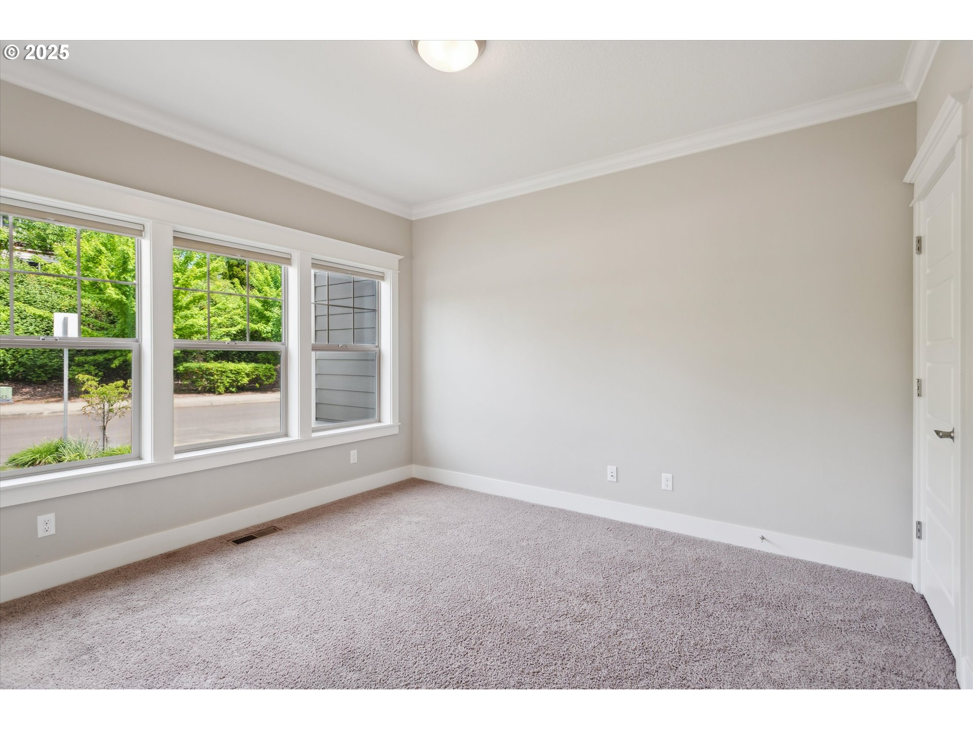 14320 Southwest Fox Lane Beaverton, OR 97008 - Photo 16 of 48 a view of empty room with front door