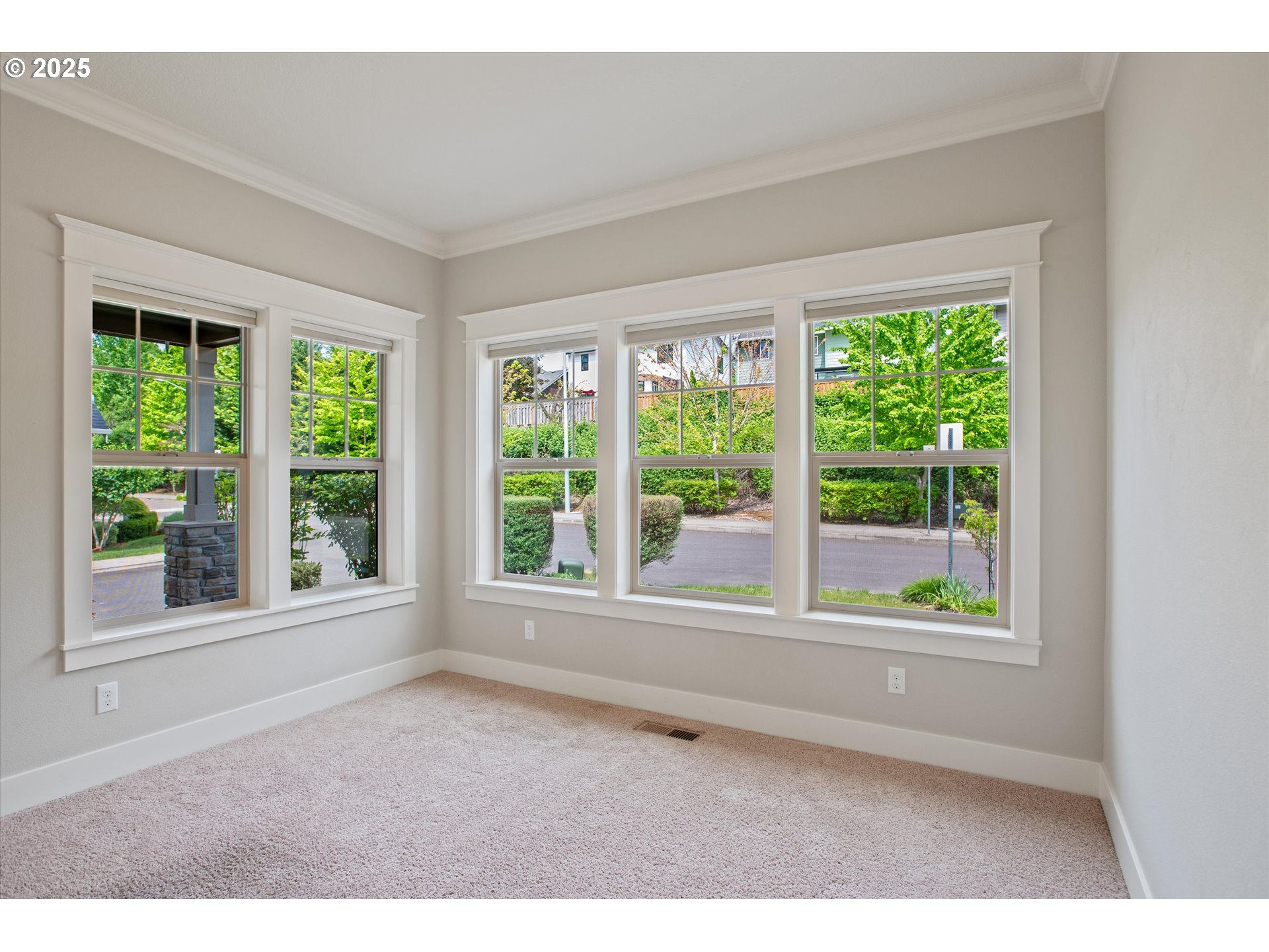 14320 Southwest Fox Lane Beaverton, OR 97008 - Photo 17 of 48 a living room with a large window