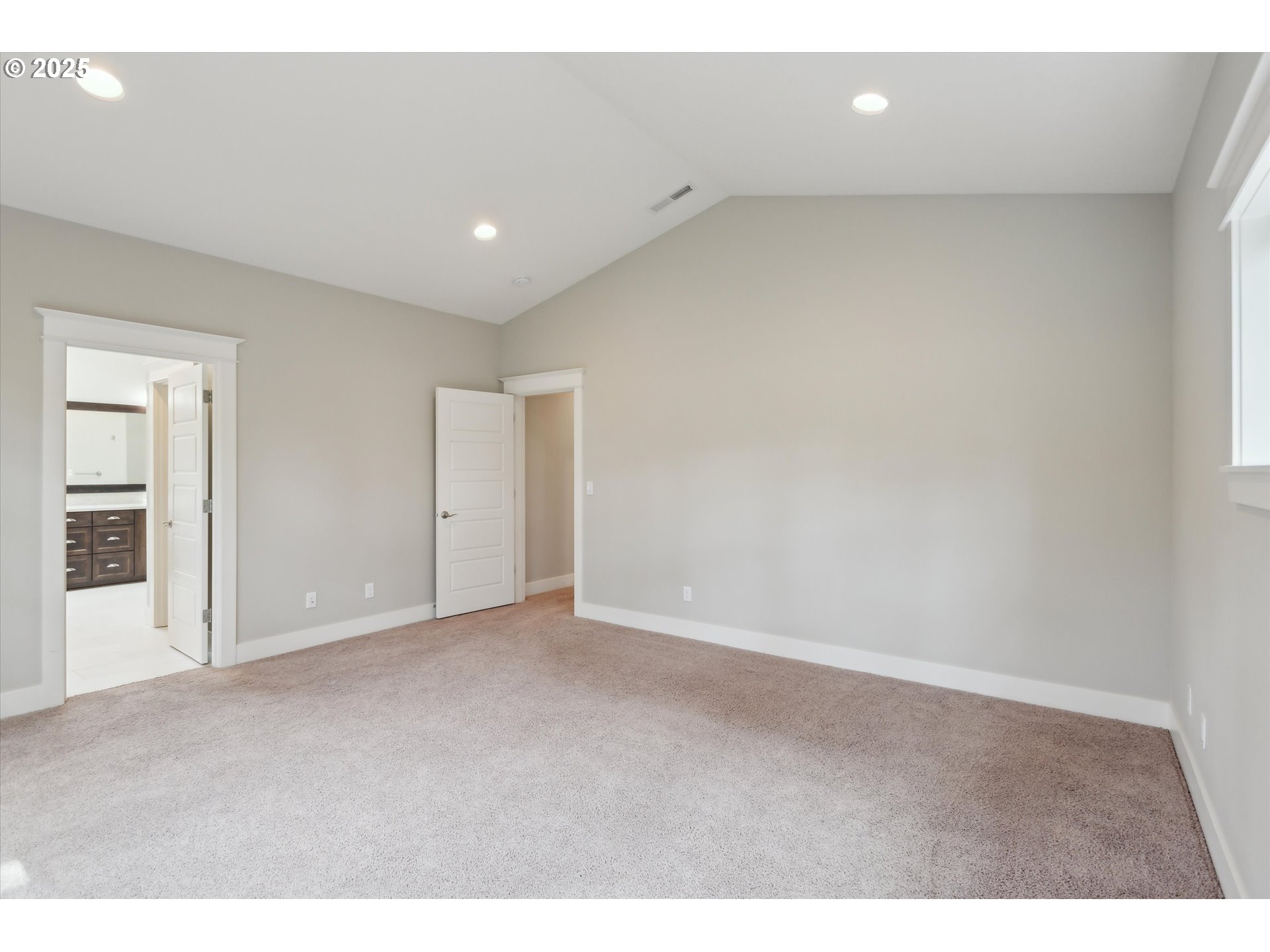 14320 Southwest Fox Lane Beaverton, OR 97008 - Photo 21 of 48 a view of an empty room