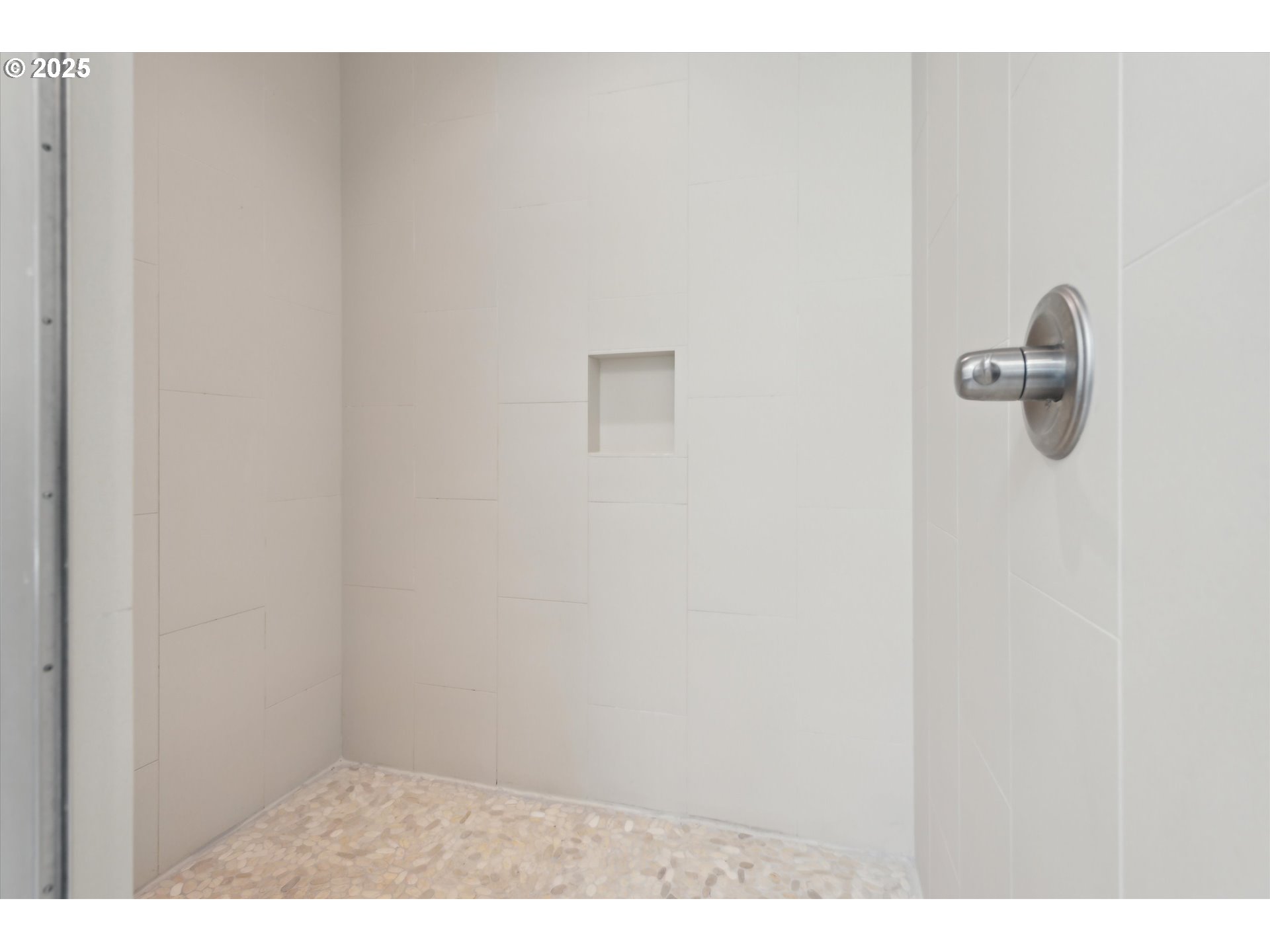 14320 Southwest Fox Lane Beaverton, OR 97008 - Photo 26 of 48 a view of a small space