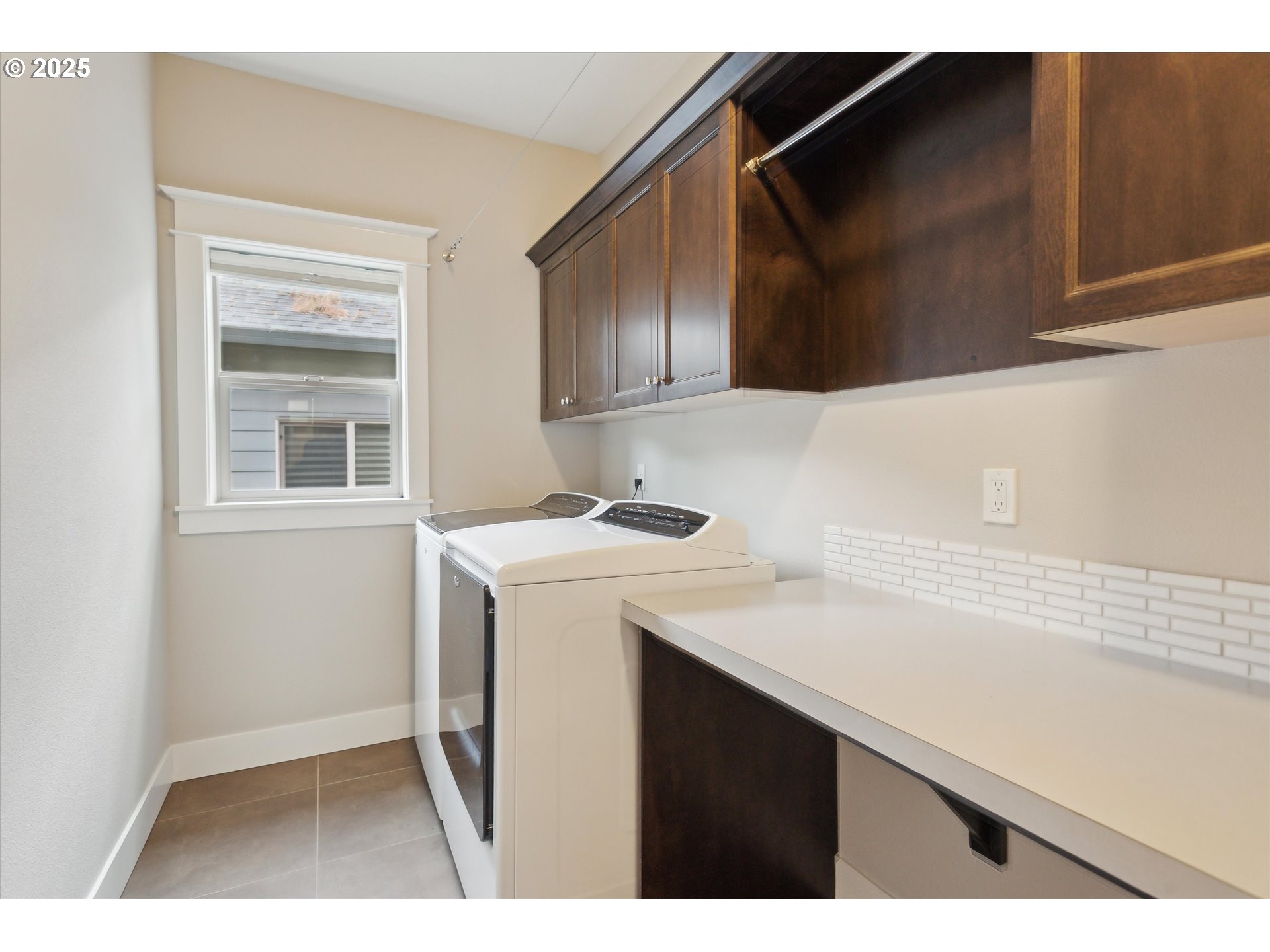 14320 Southwest Fox Lane Beaverton, OR 97008 - Photo 37 of 48 a utility room with dryer and washer