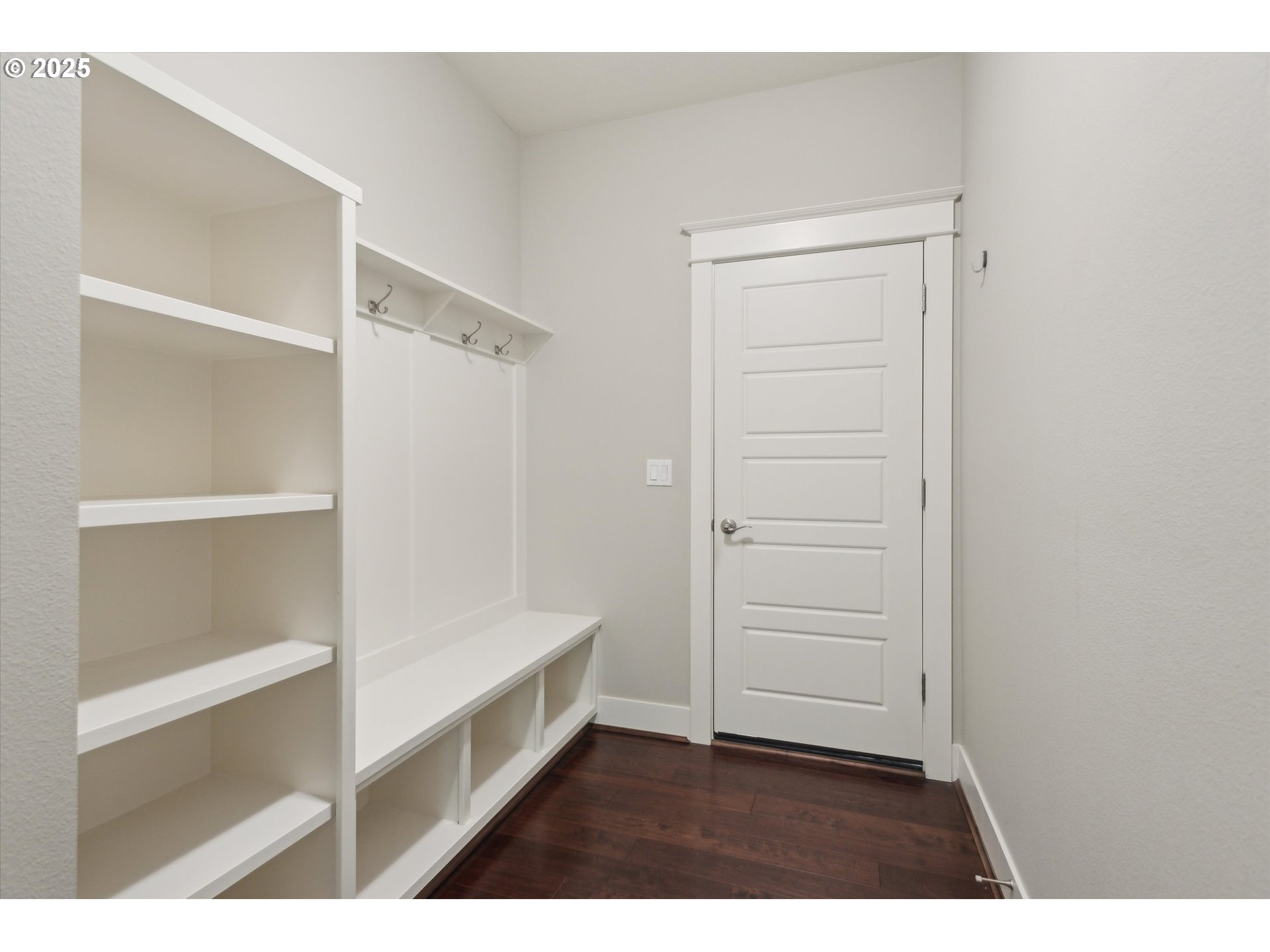 14320 Southwest Fox Lane Beaverton, OR 97008 - Photo 40 of 48