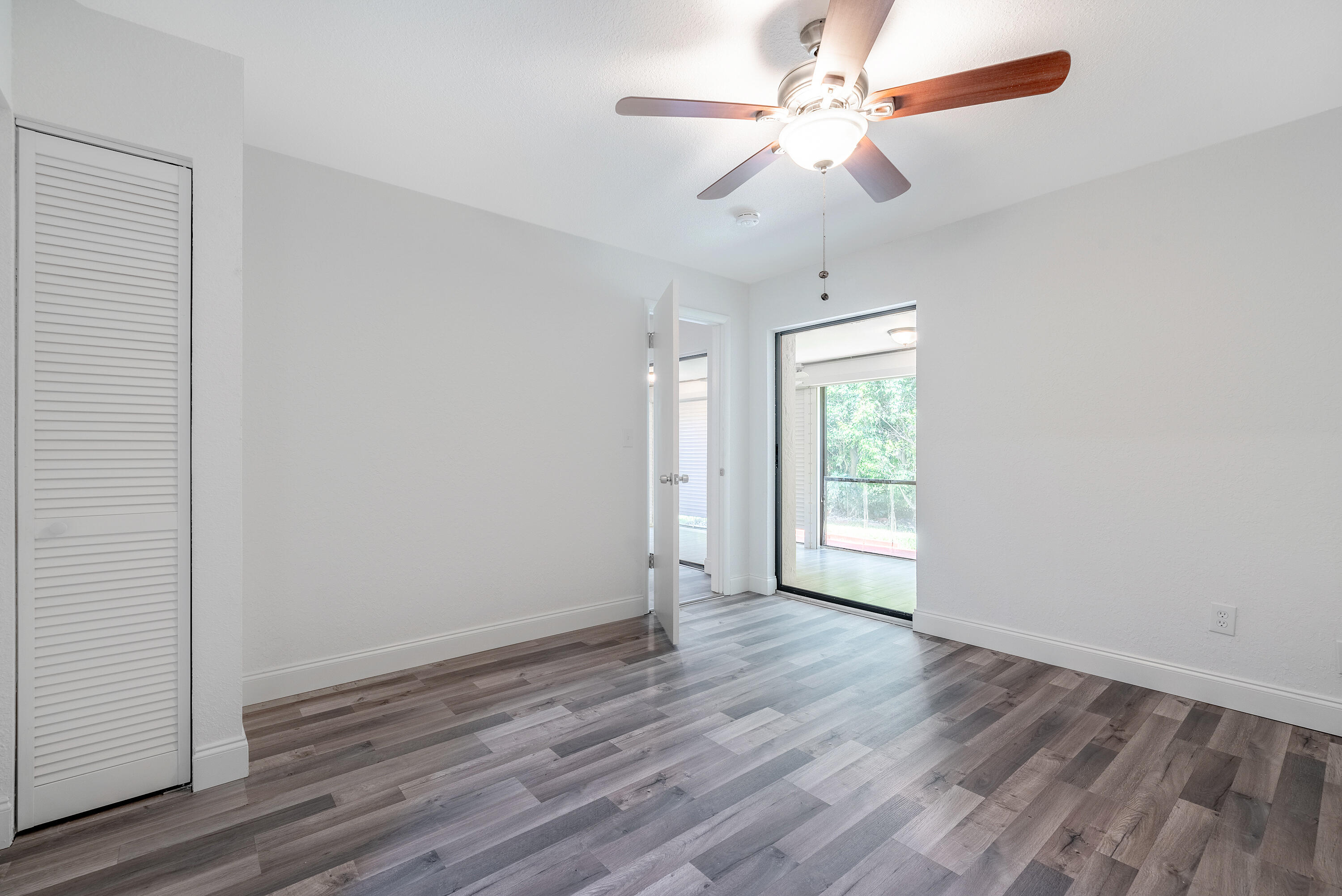 155 Southeast 7th Street Deerfield Beach, FL 33441 - Photo 13 of 24 155SE7thStreetDeerfield-11