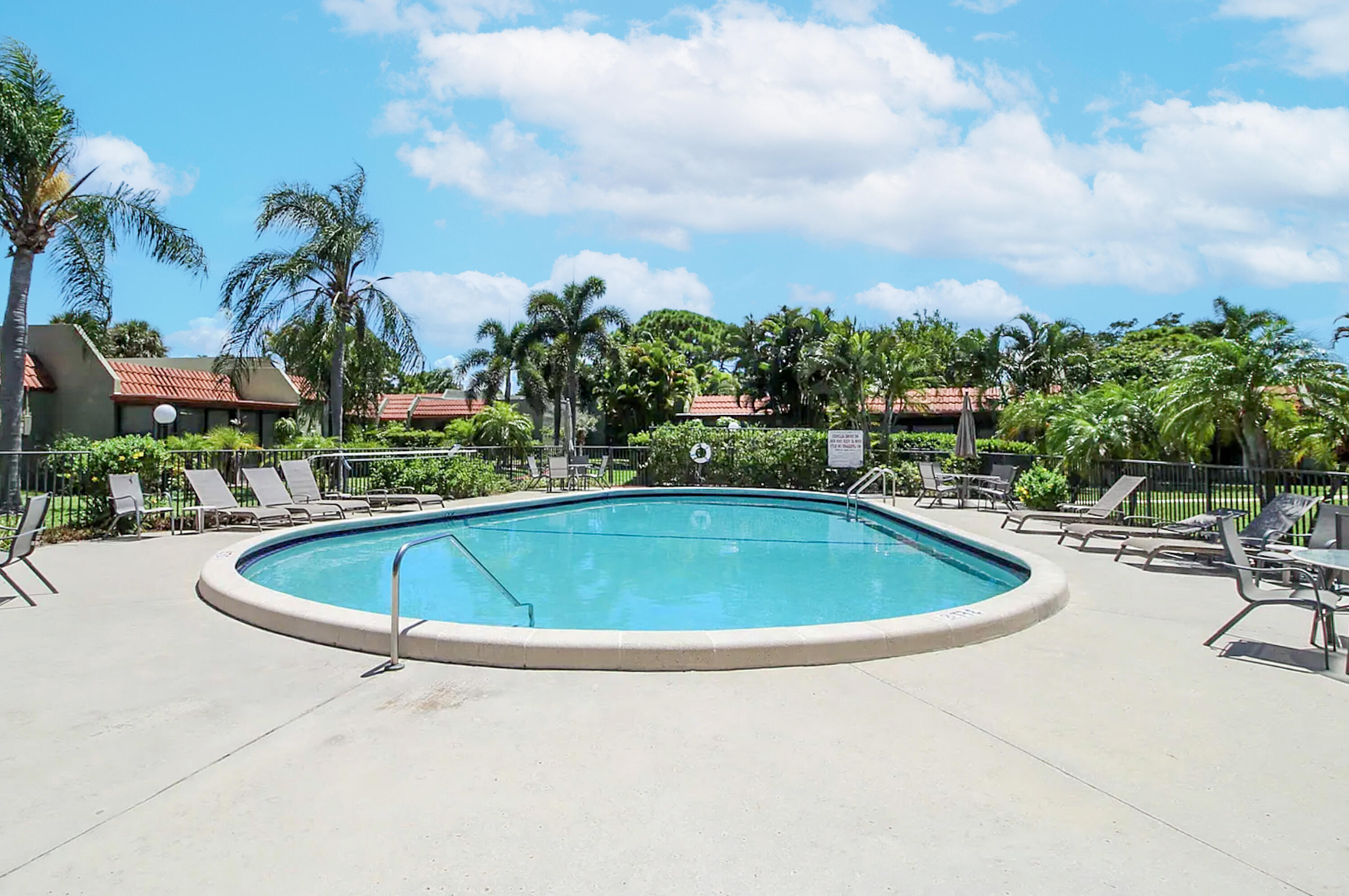 155 Southeast 7th Street Deerfield Beach, FL 33441 - Photo 24 of 24 155SE7thStreetDeerfield-39